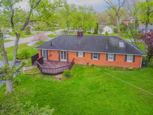 5536 Howard AVE, La Grange Highlands, IL 60525