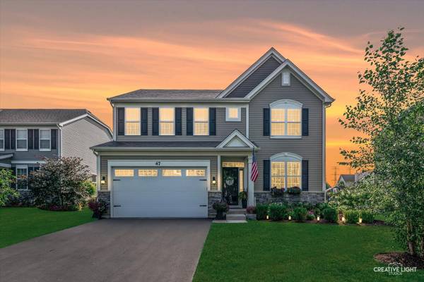 47 Windstone DR, North Aurora, IL 60542