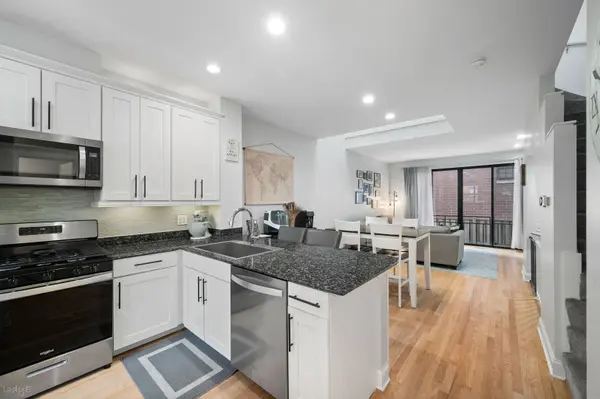 2820 N Greenview AVE #B, Chicago, IL 60657