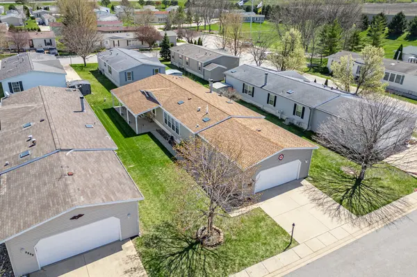 2288 Blossom LN, Belvidere, IL 61008
