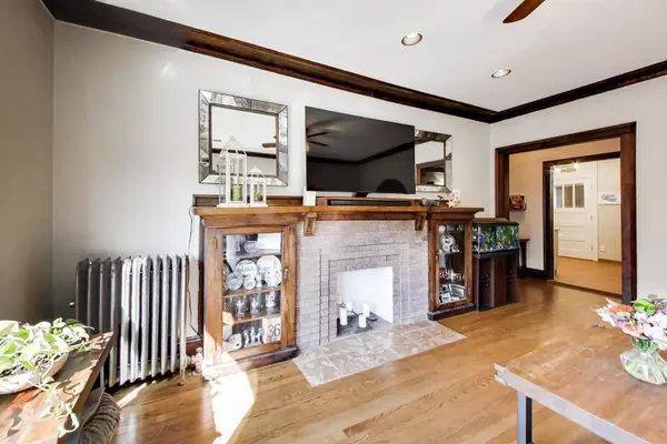 918 W WAVELAND AVE #2E, Chicago, IL 60613