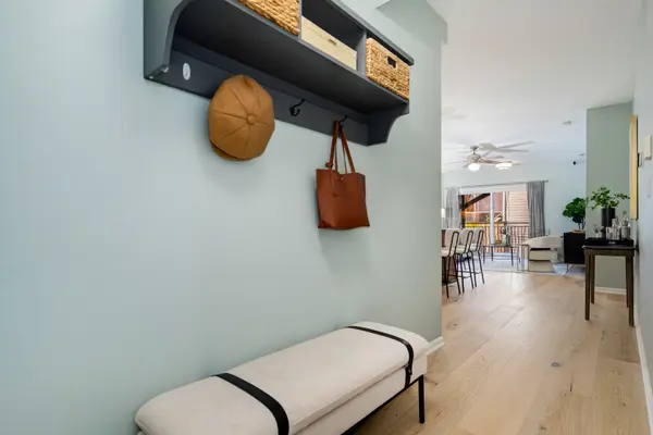 2720 W Cortland ST #105, Chicago, IL 60647
