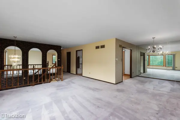 566 Cambridge WAY, Bolingbrook, IL 60440