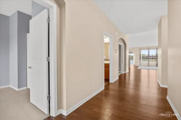 1573 Francis DR, Pingree Grove, IL 60140