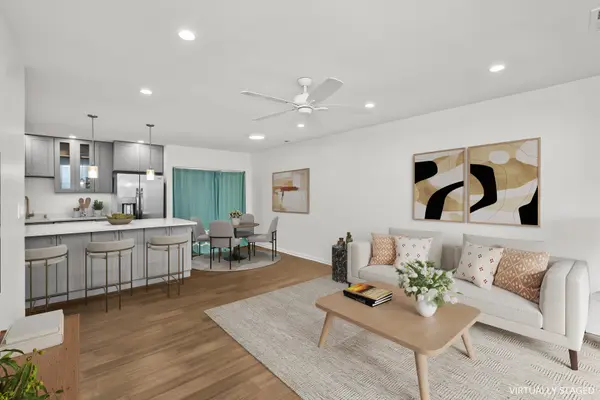 4125 N Keystone AVE #202, Chicago, IL 60641