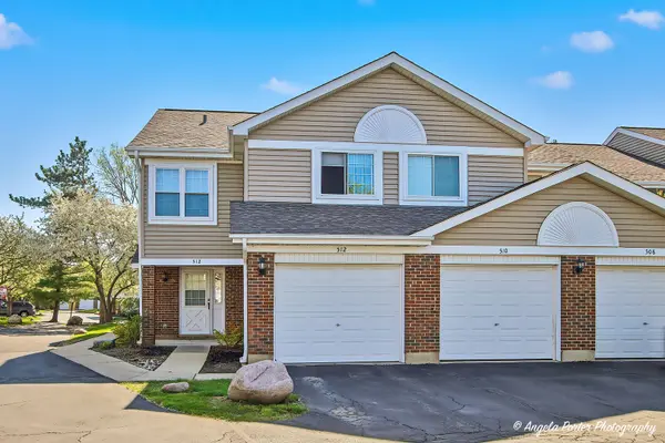 512 W Happfield DR,  Arlington Heights,  IL 60004