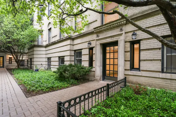 2730 N Pine Grove AVE #1N, Chicago, IL 60614