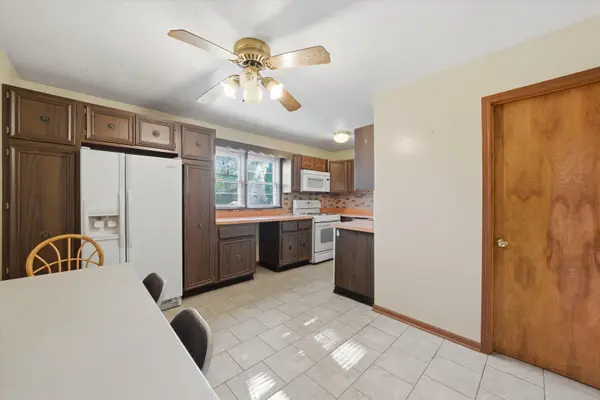 8204 Austin AVE, Burbank, IL 60459