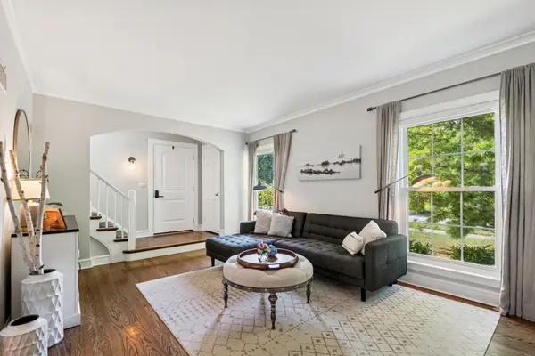 1216 16th ST, Wilmette, IL 60091
