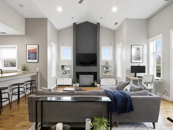 1615 N Claremont AVE #3S, Chicago, IL 60647