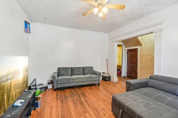 7647 S Green ST, Chicago, IL 60620