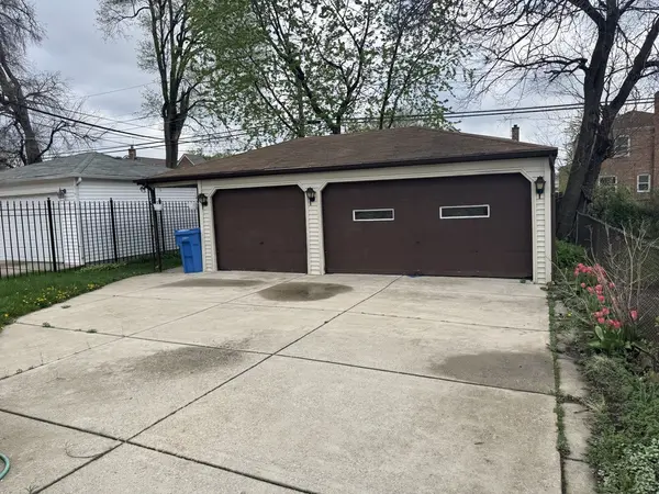 10835 S Peoria ST, Chicago, IL 60643