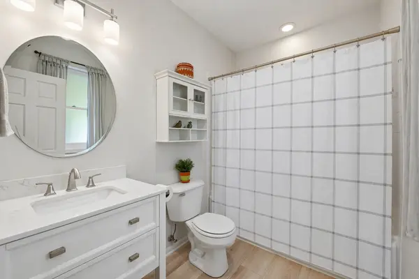 1436 W Huron ST #1, Chicago, IL 60642
