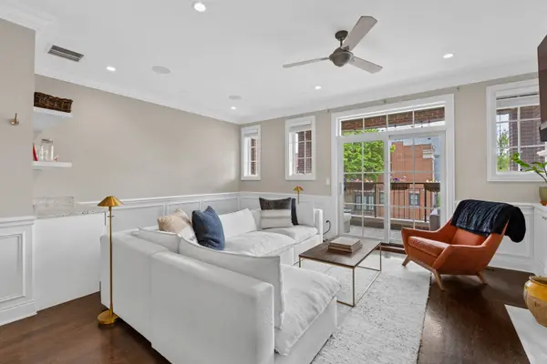2700 N Wayne AVE #2S, Chicago, IL 60614