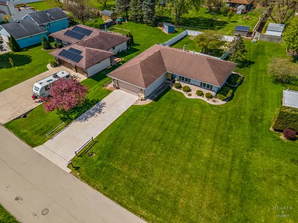 4213 Flaxseed TRL, Cherry Valley, IL 61016