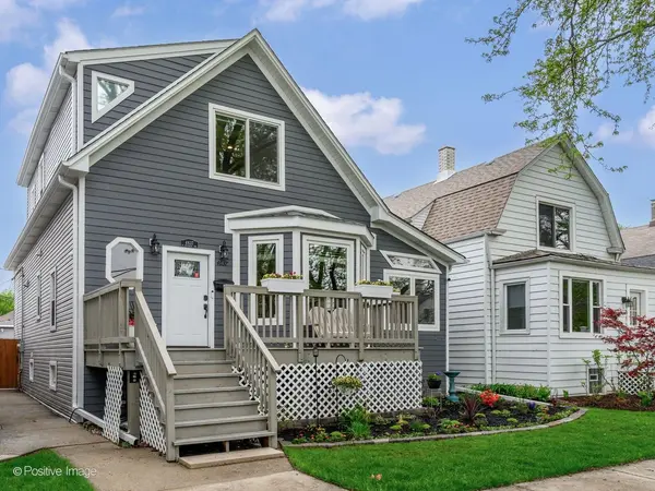 4637 W Patterson AVE, Chicago, IL 60641