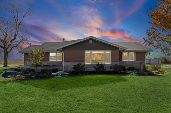 1271 E 500 North RD, Cissna Park, IL 60924