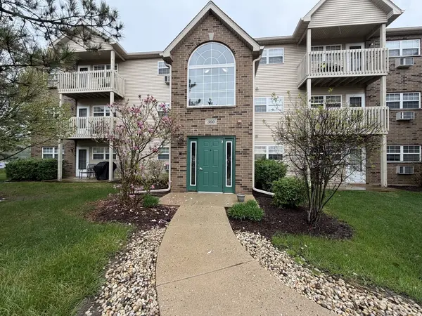 300 Cunat BLVD #3B, Richmond, IL 60071