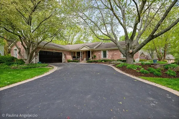 570 Hillside CT, Barrington, IL 60010