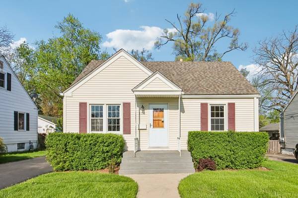 158 N Garfield AVE, Mundelein, IL 60060