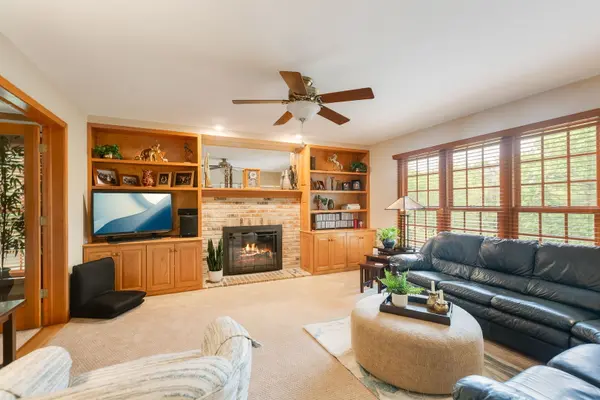 271 Saddle Back RD, Vernon Hills, IL 60061