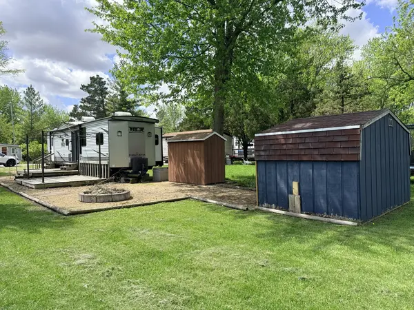 28-60 Woodhaven Lakes, Sublette, IL 61367