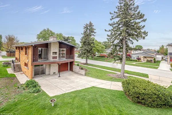 10128 S Kenton AVE, Oak Lawn, IL 60453