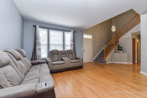 2414 SAVOY CT, Aurora, IL 60503