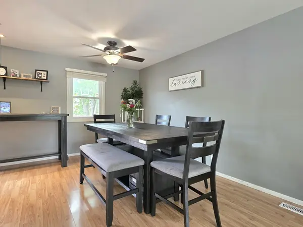 6043 El Morro LN, Oak Forest, IL 60452