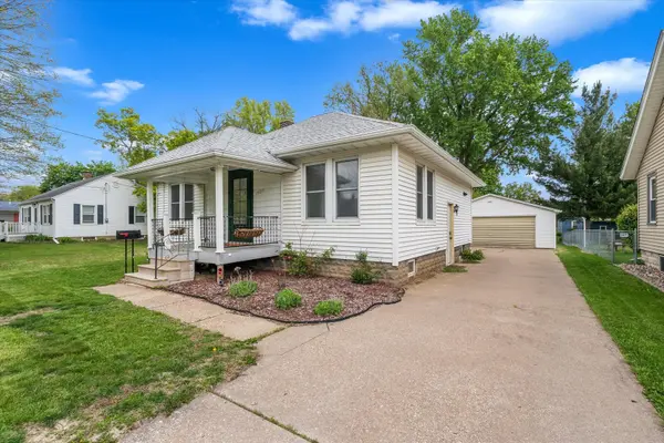2423 29th ST, Rock Island, IL 61201