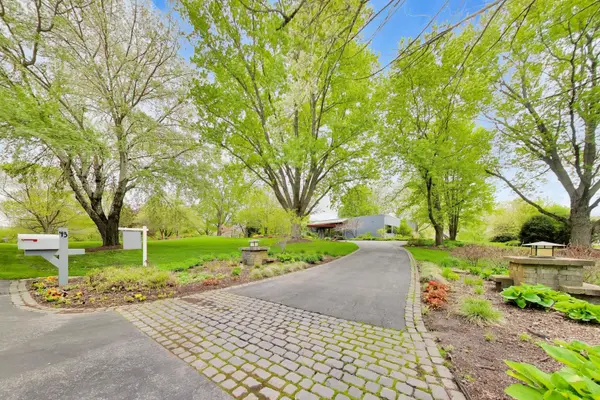 43 Overbrook RD, South Barrington, IL 60010