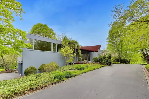43 Overbrook RD, South Barrington, IL 60010