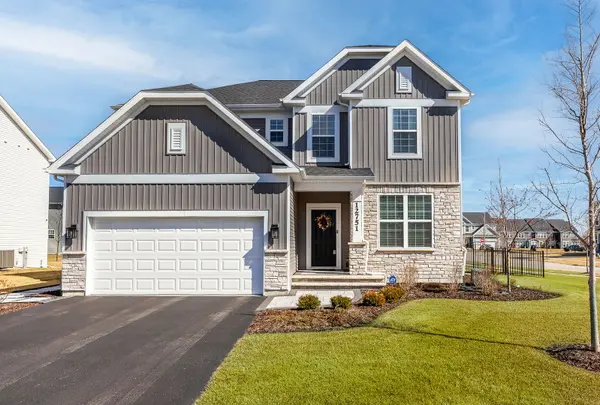 12751 S Grace LN, Plainfield, IL 60585
