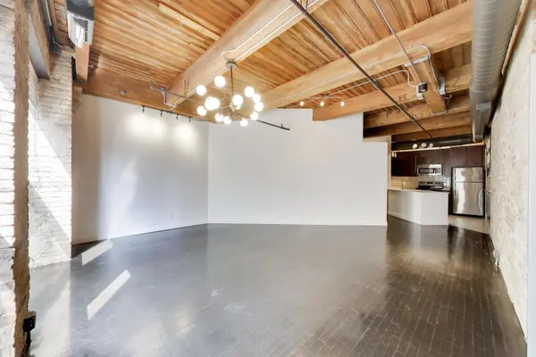 225 W Huron ST #305, Chicago, IL 60654
