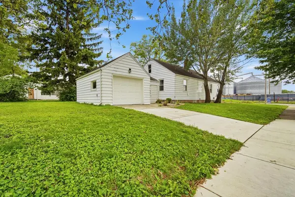 907 N Allin ST, Bloomington, IL 61701