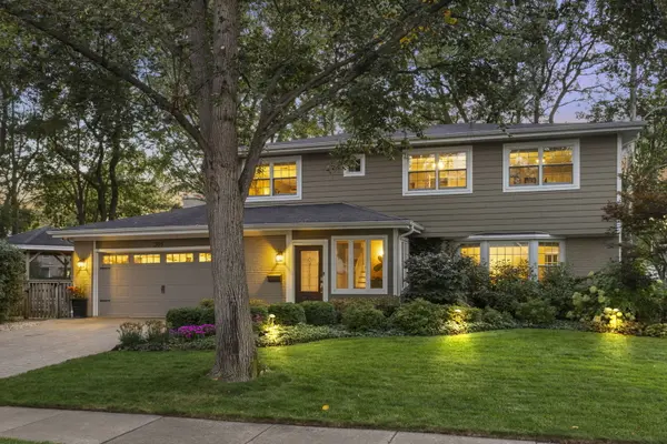 305 Richard RD, Naperville, IL 60540