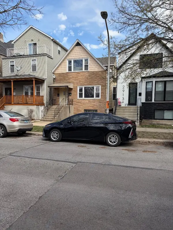 2915 N Spaulding AVE, Chicago, IL 60618