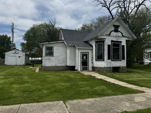 10 N 3rd ST, Chatsworth, IL 60921