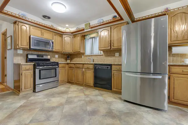 3313 Gustav ST, Franklin Park, IL 60131