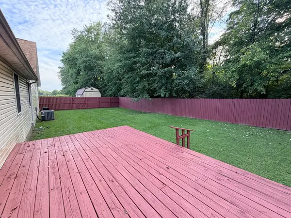 2805 Juniper DR, Metropolis, IL 62960
