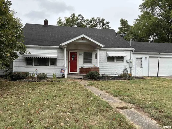 122 CENTER ST, Anna, IL 62906