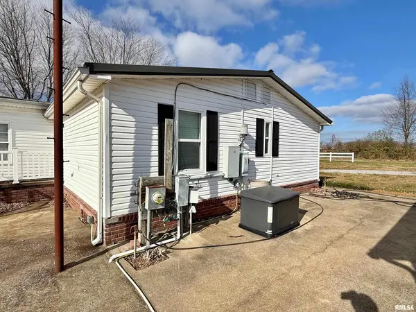 2510 STRAWBERRY RD, Brookport, IL 62910