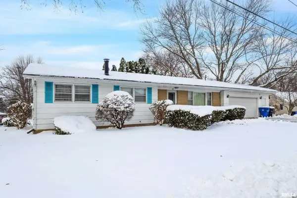 245 31ST AVE, Moline, IL 61265