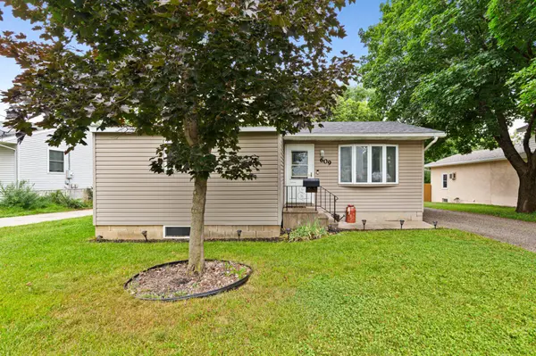609 Short ST, Faribault, MN 55021