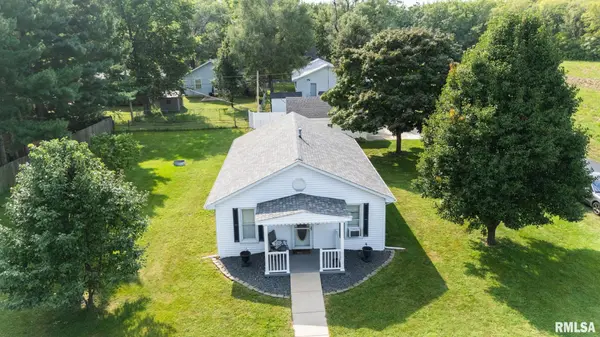 315 3RD ST, South Pekin, IL 61564