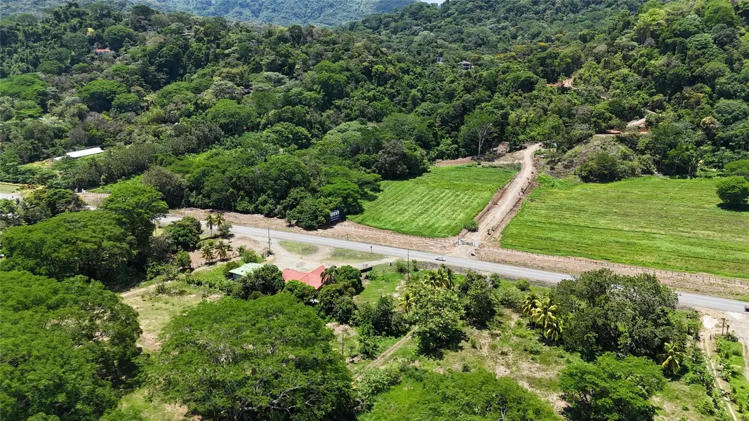 000 Prime Investment Opportunity – 107.75 Acres, Out Of State, 10110