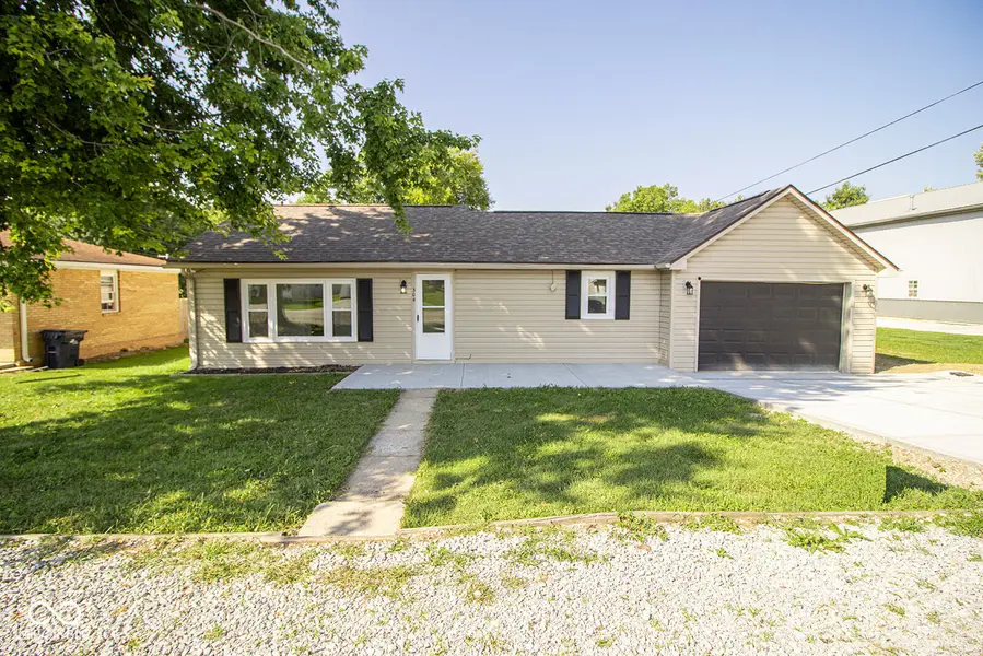 304 Maple ST, Frankton, IN 46044