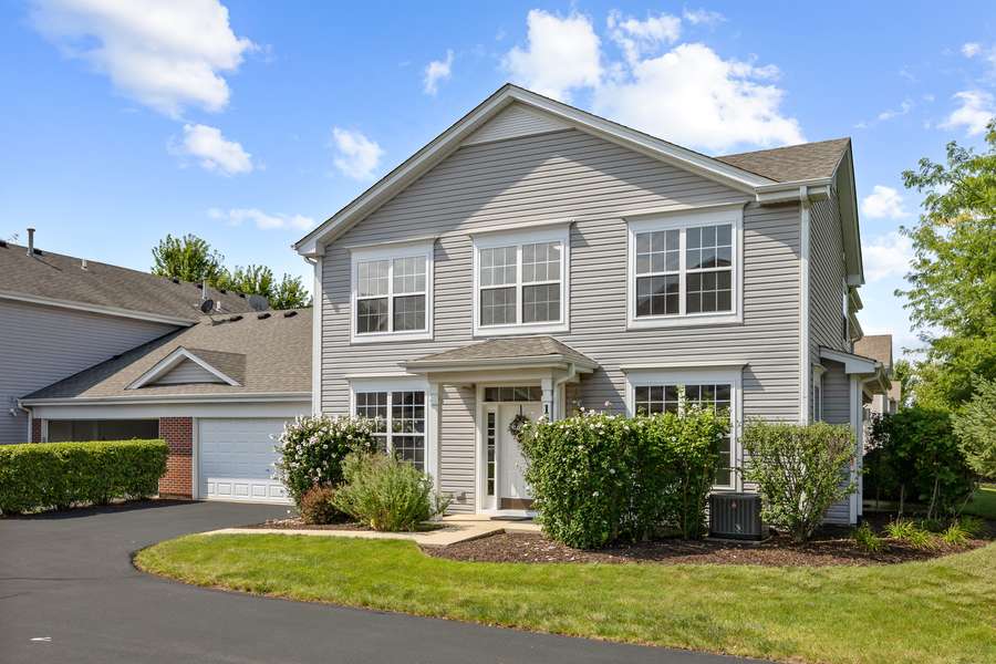 134 W Park AVE #A, Sugar Grove, IL 60554
