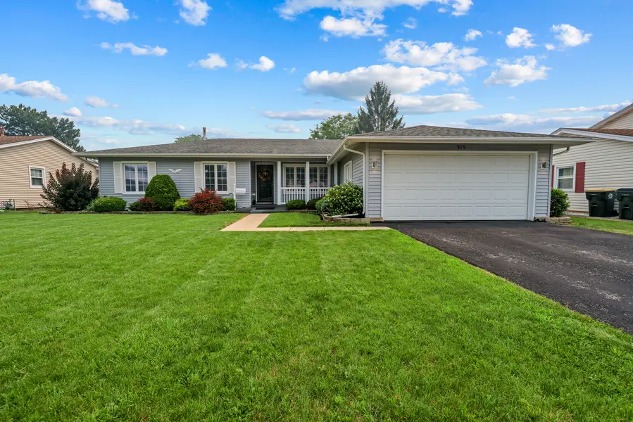 575 Gateshead AVE N, Elk Grove Village, IL 60007