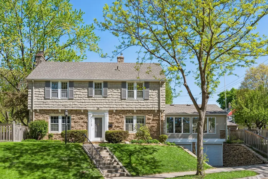 2720 Sunset BLVD, Minneapolis, MN 55416